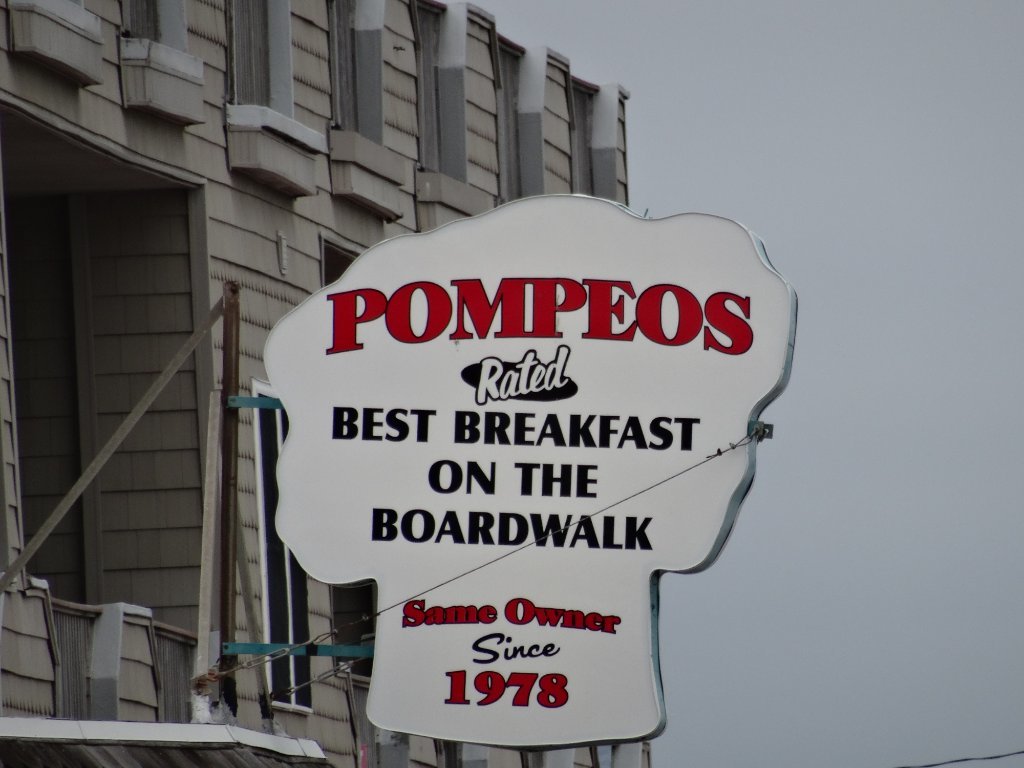 Pompeo`s Restaurant
